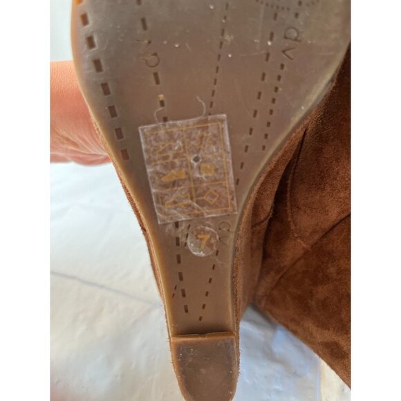 Dolce Vita Womens Chelsea Boot Size 7M Wedge Heel  Ankle Bootie Brown - Picture 13 of 14